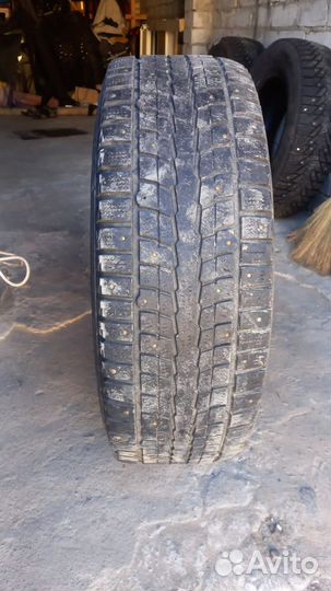 Dunlop SP Winter Maxx WM01 215/65 R16