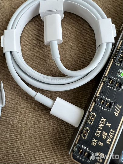Кабель Type-C/Lightning из комплекта