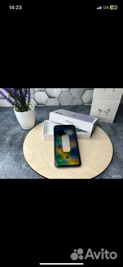 iPhone 11, 64 ГБ