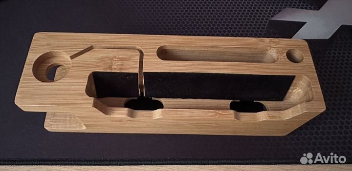 Подставка и зарядное для телефона и apple watch