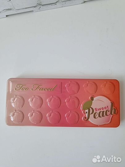 Палетка too faced peach
