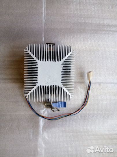 Процессор AMD Phenom II (вместе с кулером)