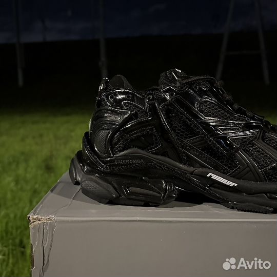 Balenciaga runner black