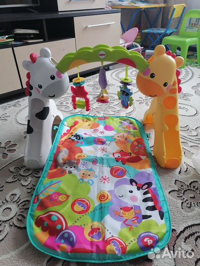 Развивающий коврик fisher price