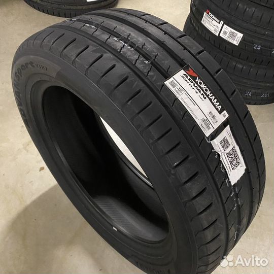 Yokohama Advan Sport V107 255/55 R19 Y