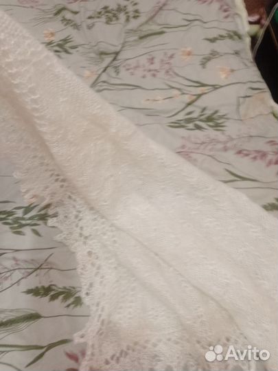 Пуховый платок паутинка