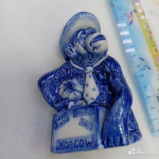 Фигурка обезьяна