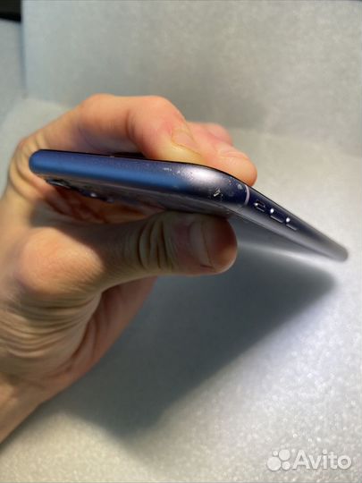 iPhone 11 64
