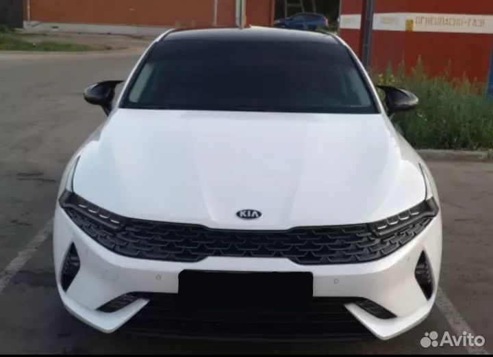 Черные накладки зеркал Kia K5 М-design