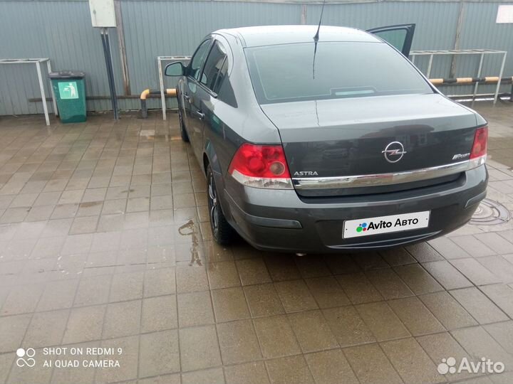 Opel Astra 1.6 МТ, 2011, 200 000 км