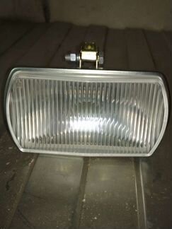 Универсальные противотуманные фары с лампами 