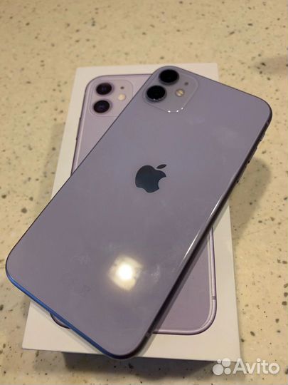 iPhone 11, 64 ГБ