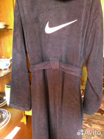 Мужской махровый халат с капюшоном