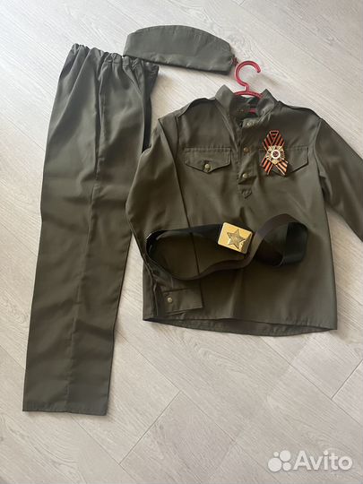 Военный костюм