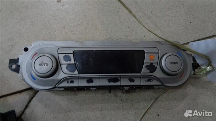 Блок управления климатической установкой Ford Foc