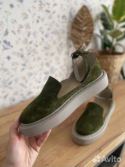 Слипоны/сандали женские