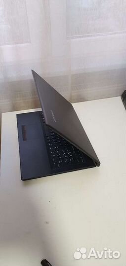 Lenovo V310 15.6/i5-7200u/ssd 240gb/8GB DDR4