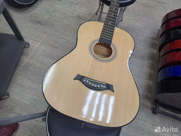 Гитара акустическая
