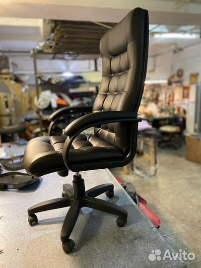 Компьютерное кресло