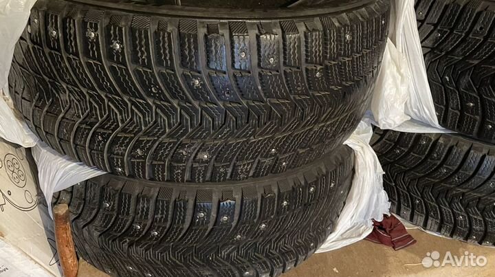Michelin X-Ice North 3 245/45 R18 100T