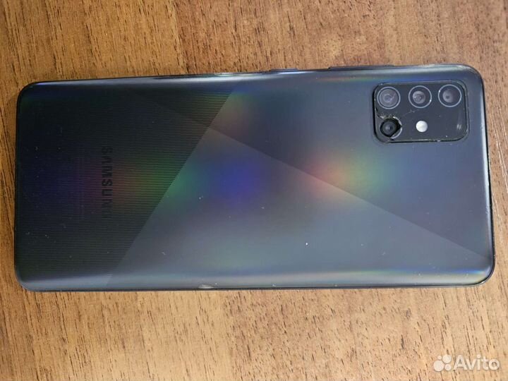 Самсунг А 51