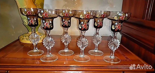 Коктейльные бокалы