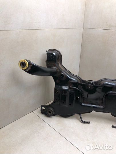 Балка подрамник передняя Ford Focus 2 5DR хэтчбек