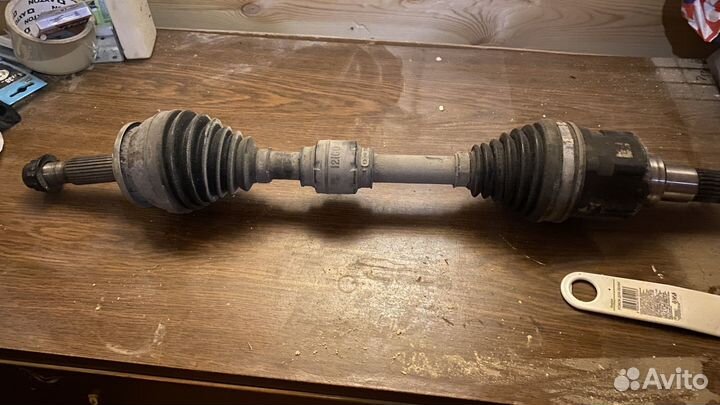 Привод передний левый Prius 30