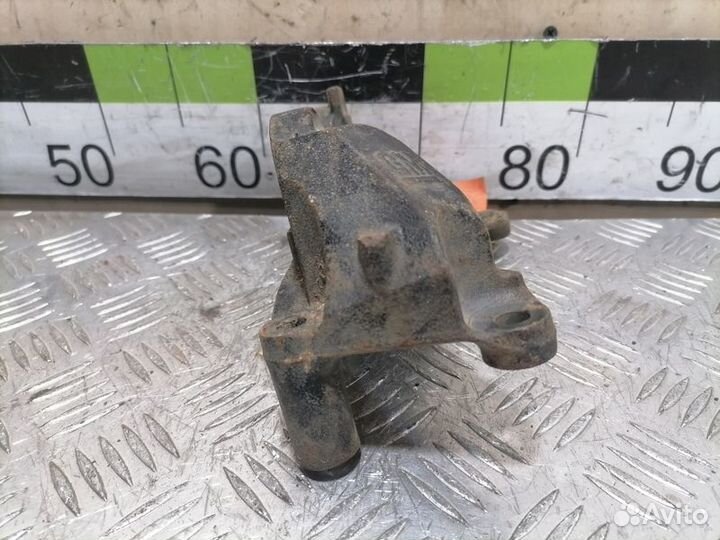 Кронштейн двигателя Opel Astra H