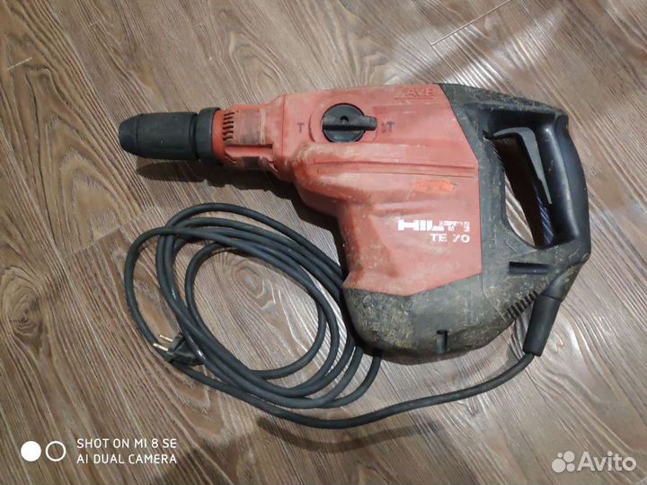 Отбойный молоток hilti