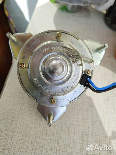 Мотор заднего дворника 2108