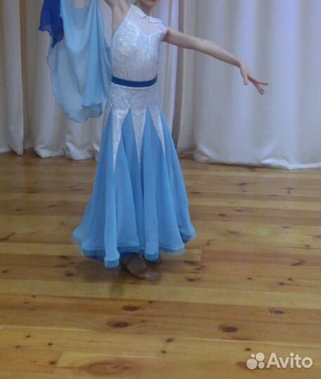 Костюм для спортивных танцев