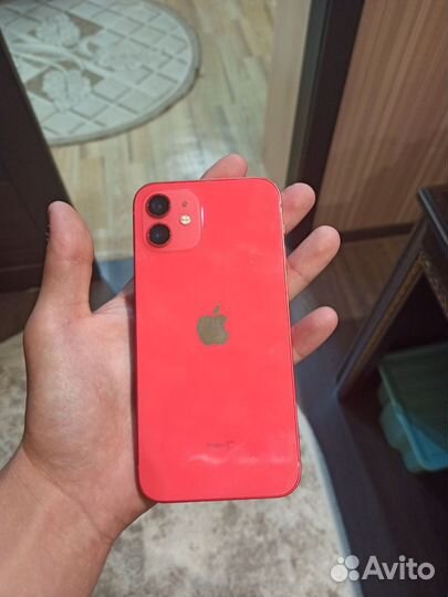 iPhone 12, 64 ГБ