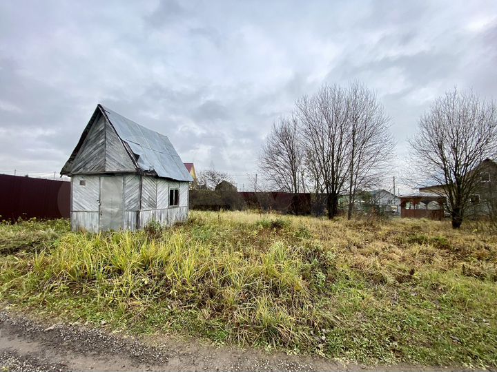 Участок 8,2 сот. (СНТ, ДНП)