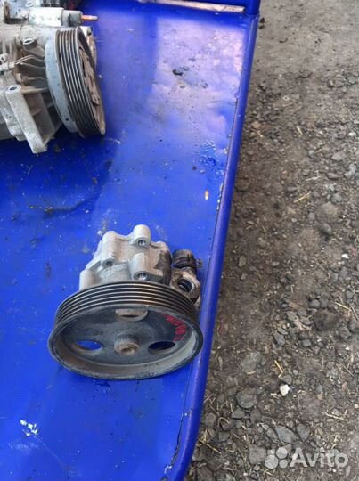 Насос гур Renault Sandero logan 2