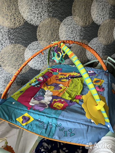 Развивающий коврик tiny love