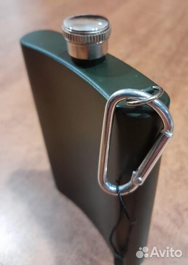 Фляжка 0.23л. с карабином, сток