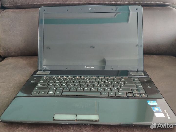Ноутбук Lenovo IdeaPad y560p