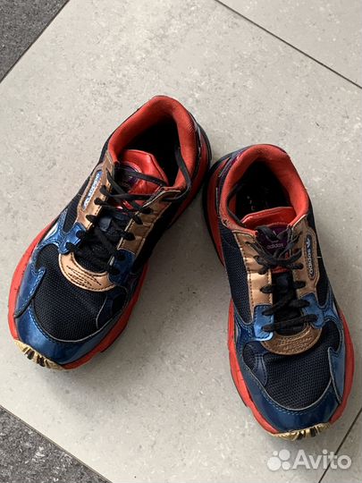 Кроссовки adidas falcon 37 размер бу