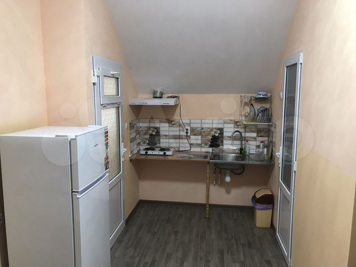 Комната 30 м² в 2-к., 2/2 эт.