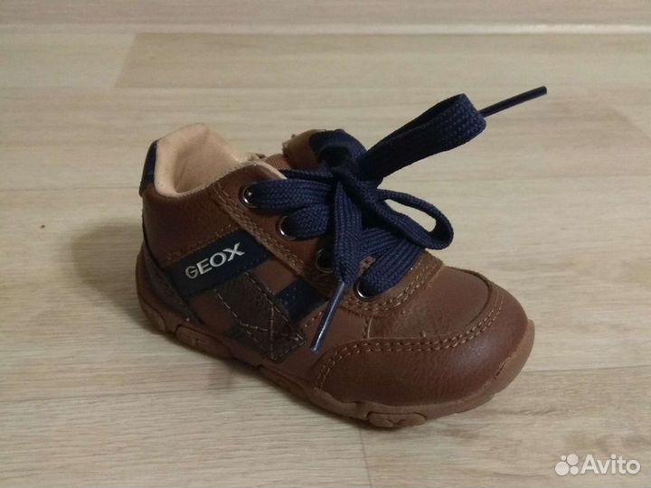 Кроссовки детские для мальчика Geox