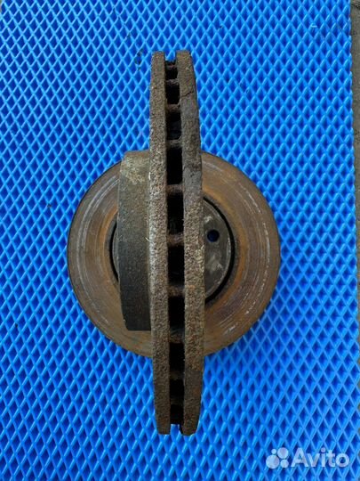 Передние тормозные диски Nissan Almera G15