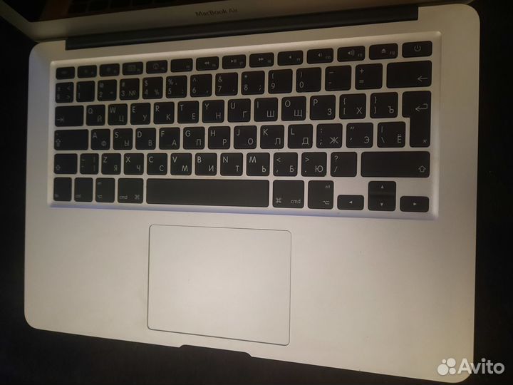 Apple MacBook Air 13 2010 A1369 целый исправный