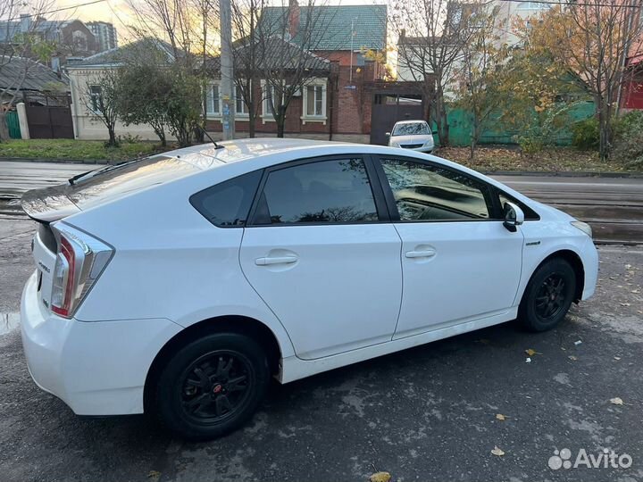 Toyota Prius 1.8 AT, 2014, 173 000 км