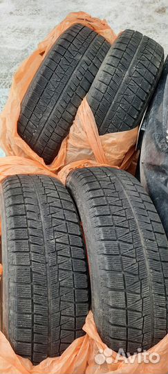 Bridgestone Blizzak Revo GZ 185/65 R15