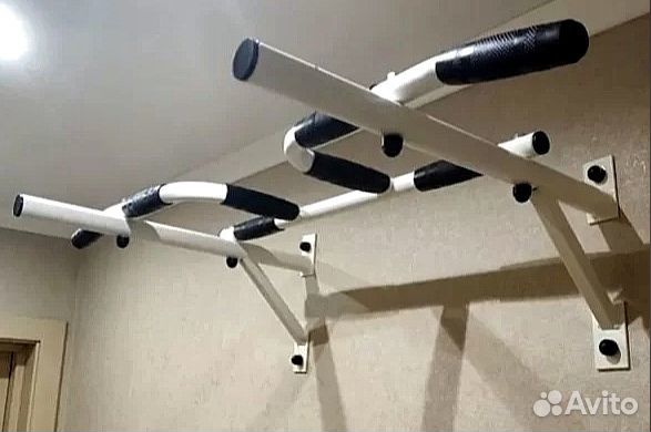 Турник Чемпион для дома белый настенный 5 хватов