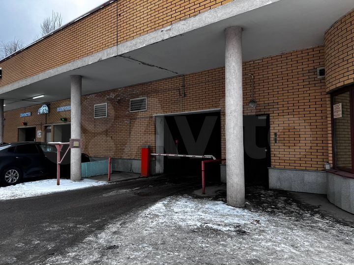 Машиноместо, 28 м²