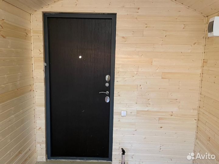 Строительная бригада плотники строительство