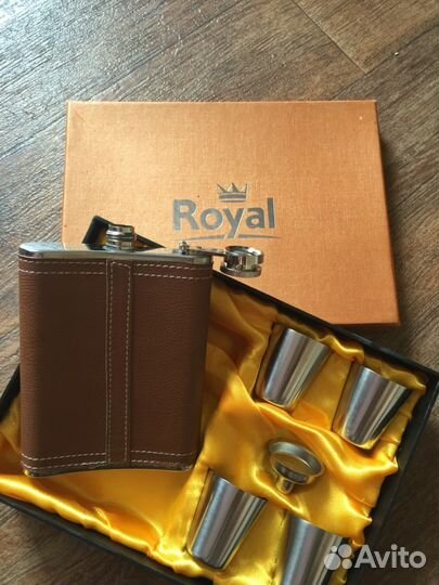 Набор Royal фляжка кожа + 4 рюмки и лейка