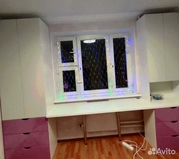 Рабочая зона у окна